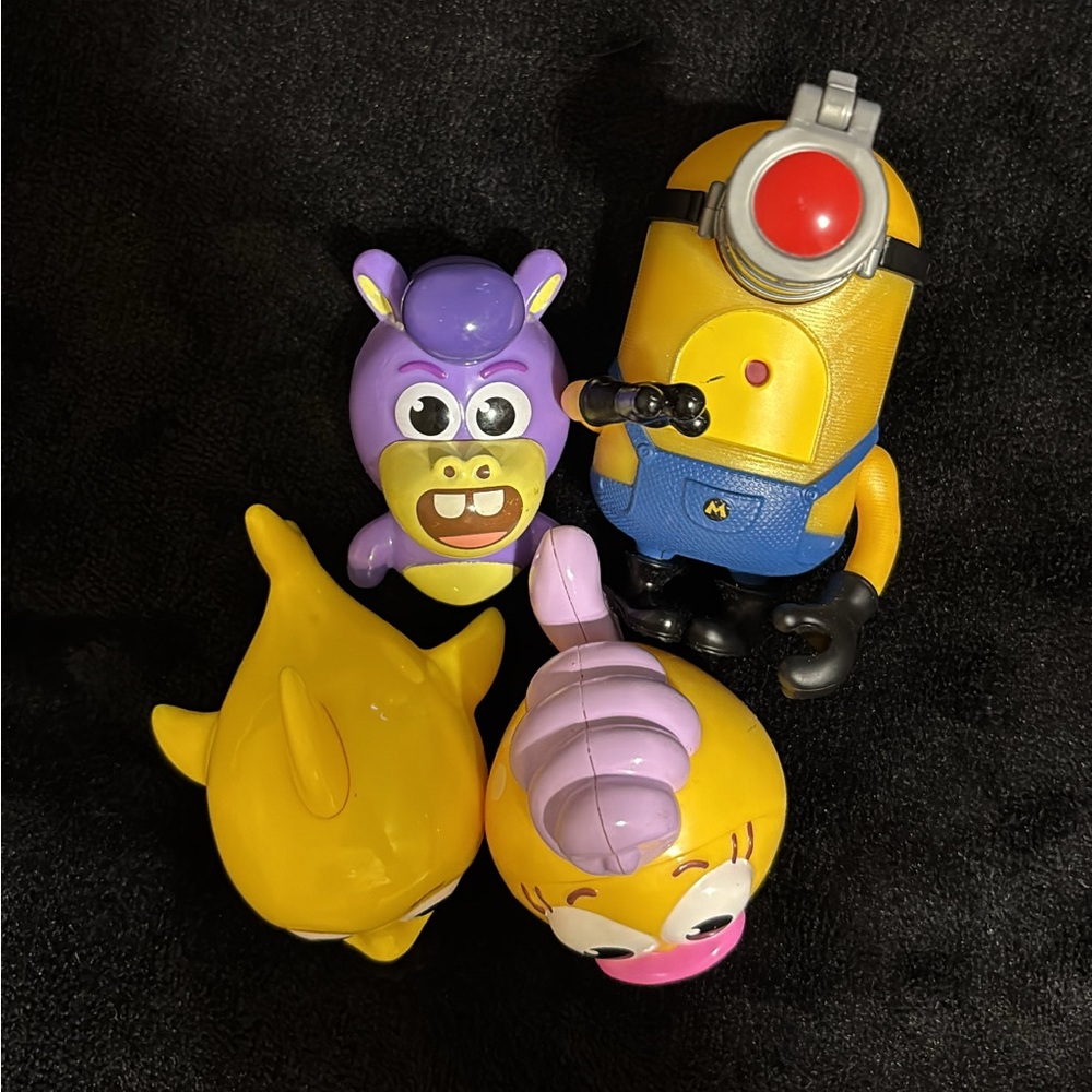 Minions and Friends Playset - Yellow, Purple